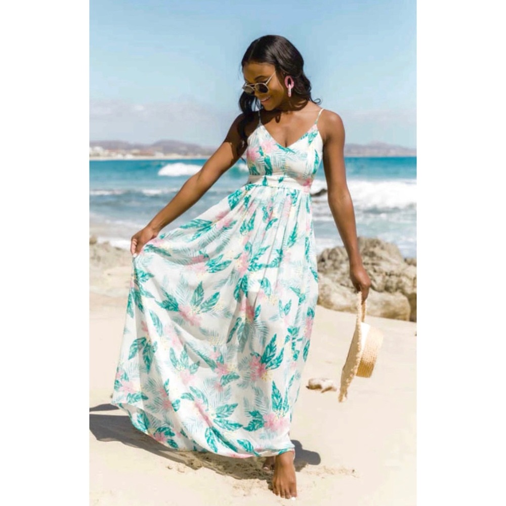 NWOT Pink Lily It’s Love At First Sight Ivory Floral Maxi Dress